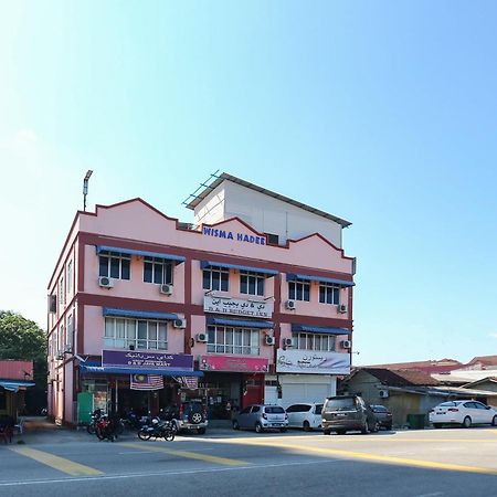 Oyo 89755 D&D Budget Inn كوتا بْهارو المظهر الخارجي الصورة