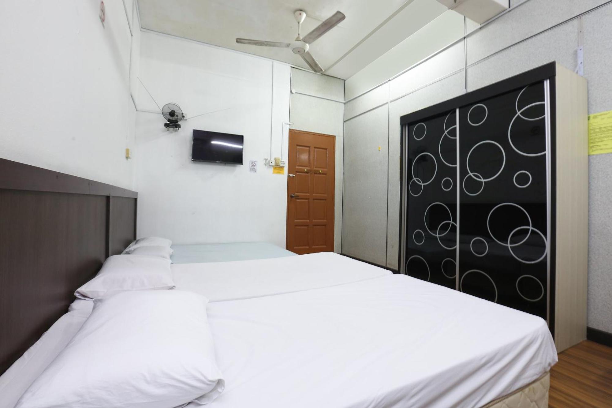 Oyo 89755 D&D Budget Inn كوتا بْهارو المظهر الخارجي الصورة