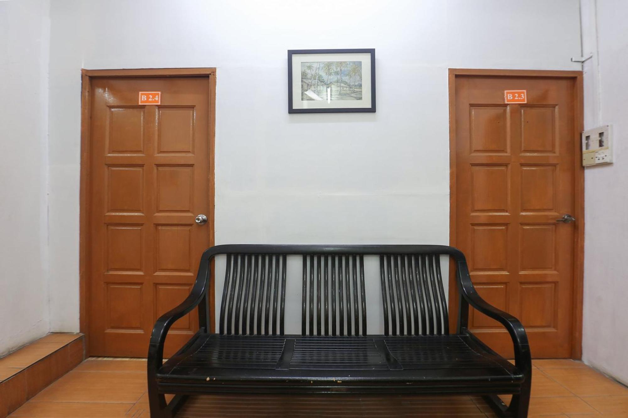 Oyo 89755 D&D Budget Inn كوتا بْهارو المظهر الخارجي الصورة