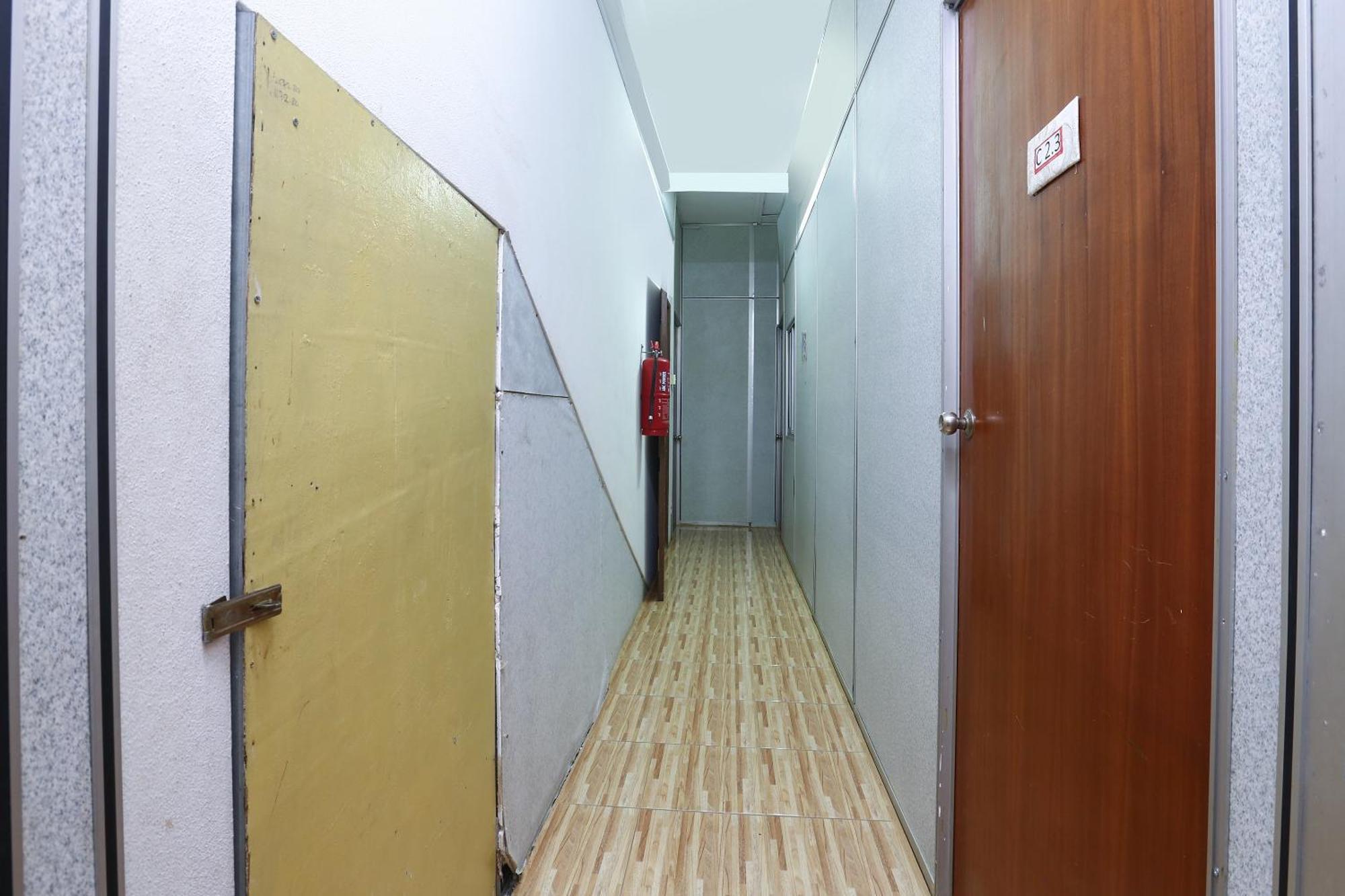 Oyo 89755 D&D Budget Inn كوتا بْهارو المظهر الخارجي الصورة