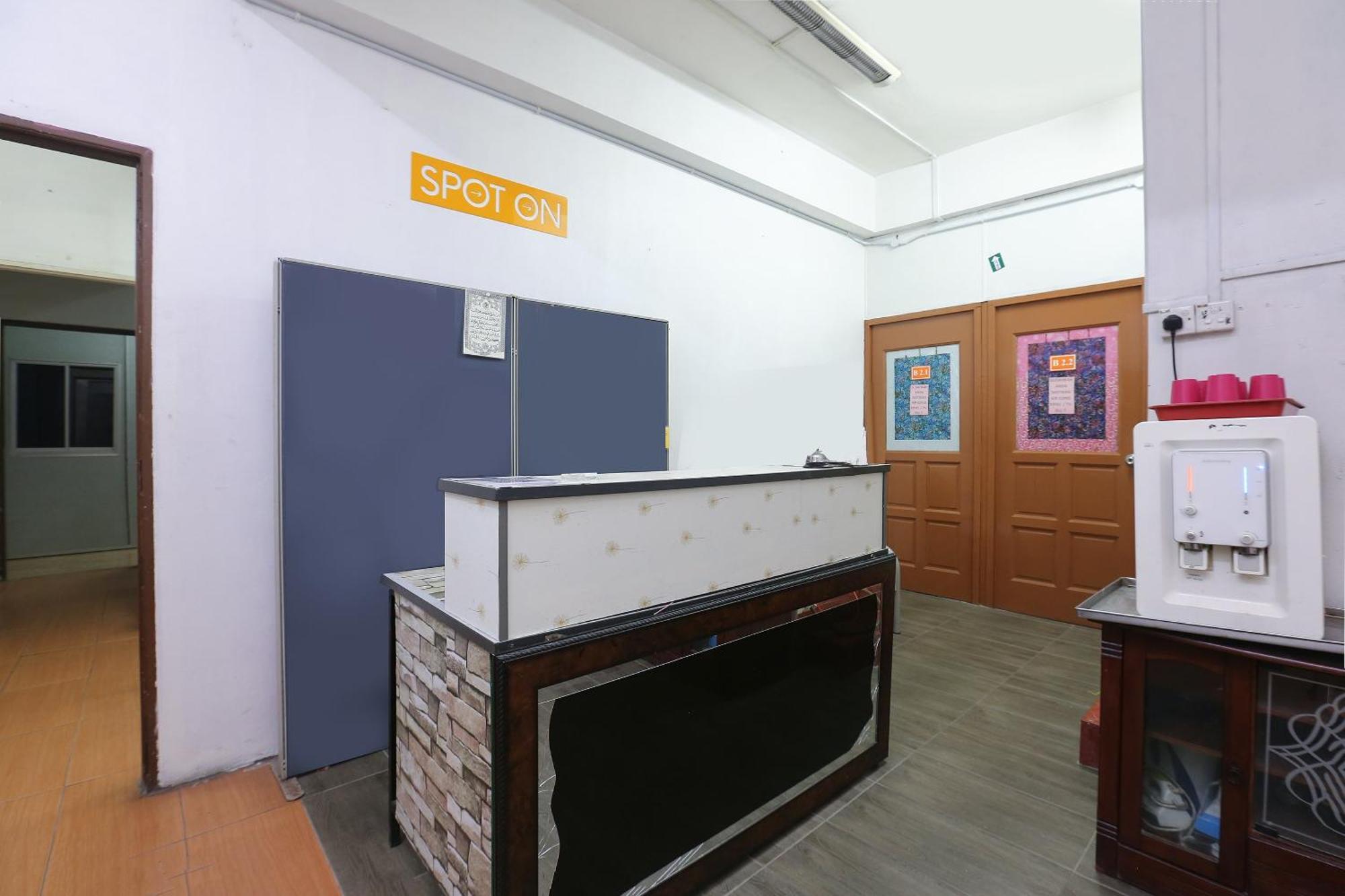 Oyo 89755 D&D Budget Inn كوتا بْهارو المظهر الخارجي الصورة