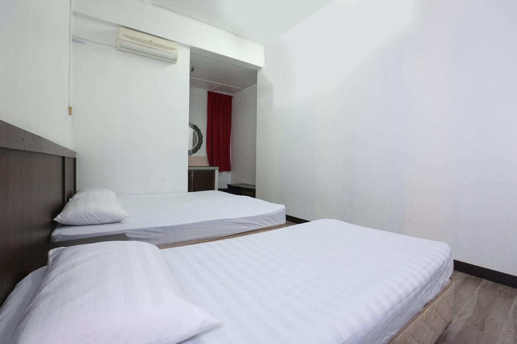 Oyo 89755 D&D Budget Inn كوتا بْهارو المظهر الخارجي الصورة
