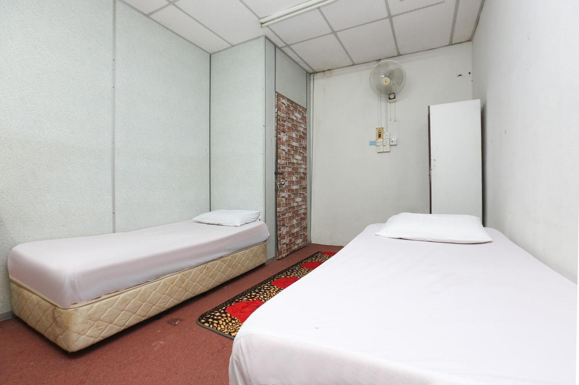 Oyo 89755 D&D Budget Inn كوتا بْهارو المظهر الخارجي الصورة