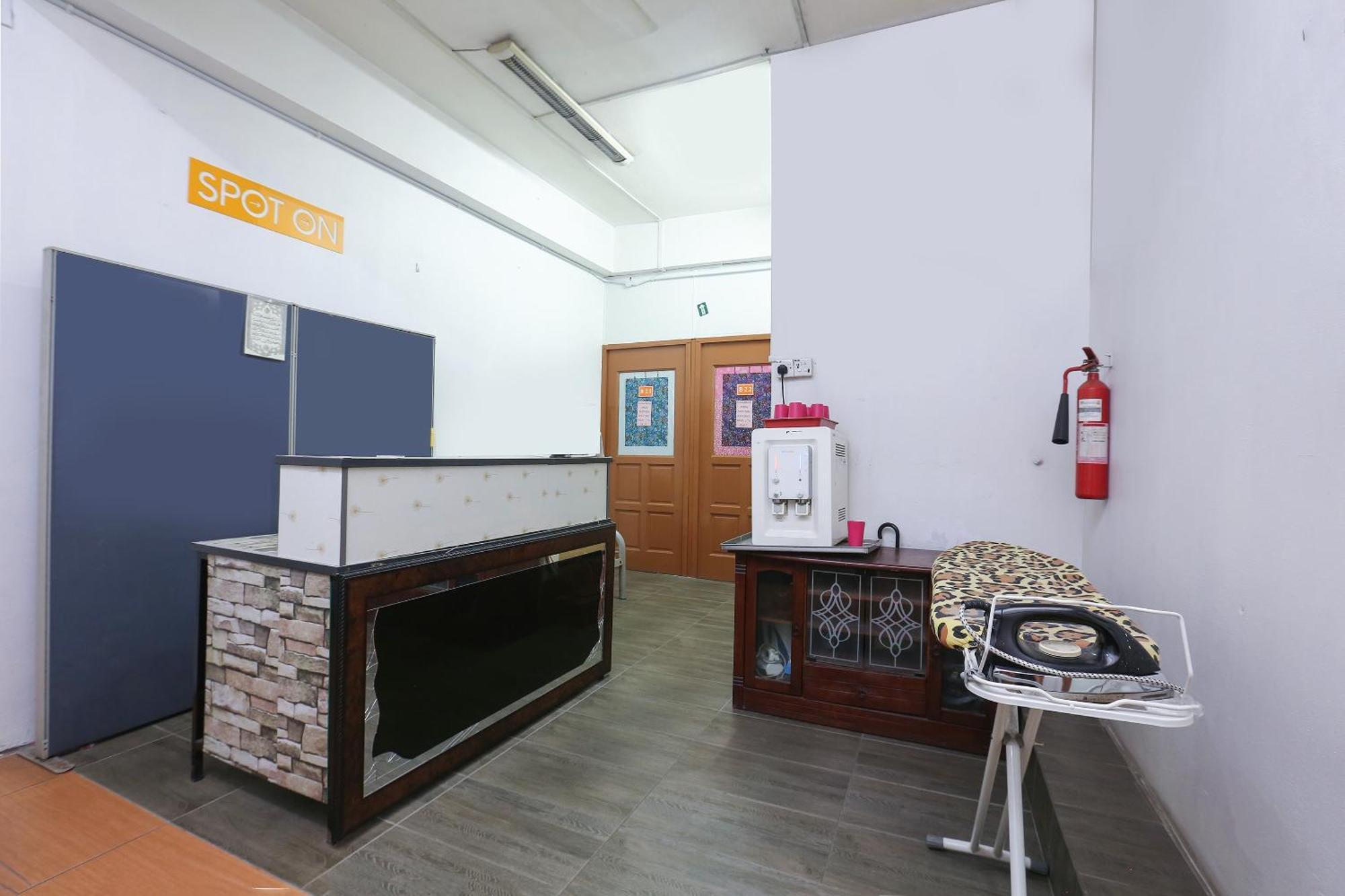 Oyo 89755 D&D Budget Inn كوتا بْهارو المظهر الخارجي الصورة